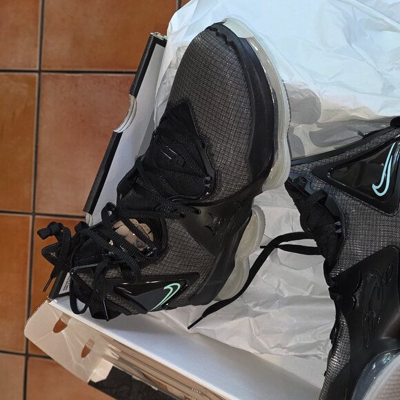 Nike Lebron 19 in Black and Green Glow/Anthracite Colorway (Men's Size 14) - Picture 10 of 16